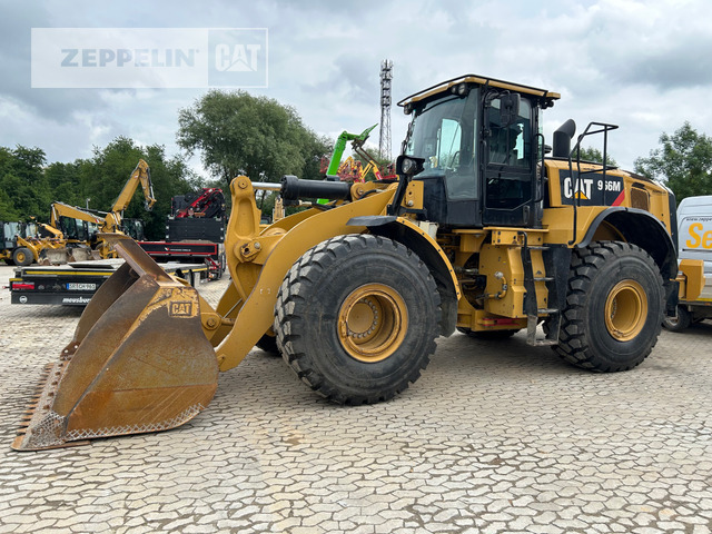 Wiellader Cat 966M