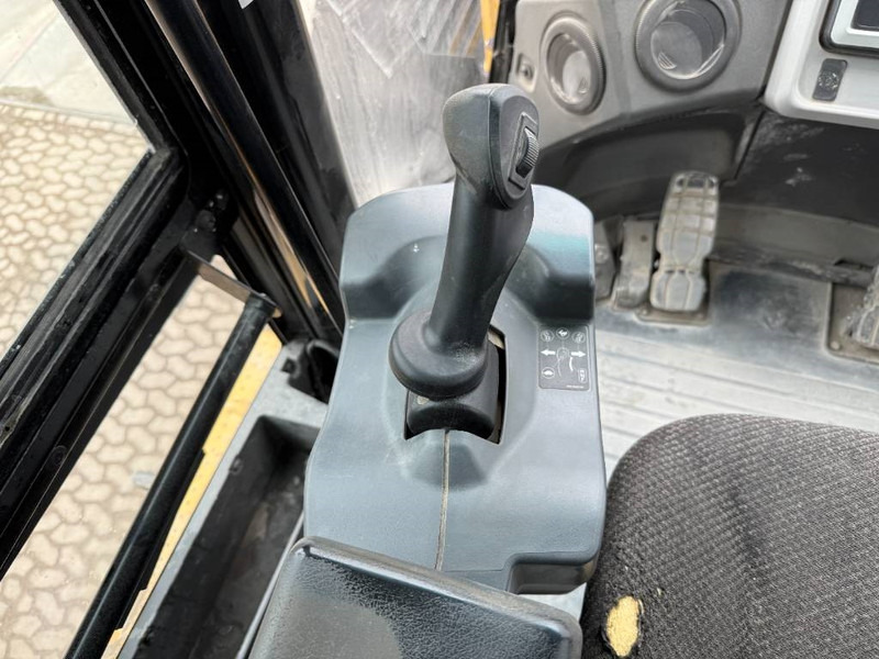 Wiellader Cat 966M - Dutch Machine / 3rd Function