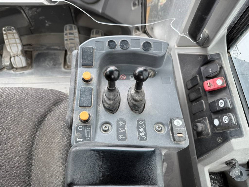 Wiellader Cat 966M - Dutch Machine / 3rd Function