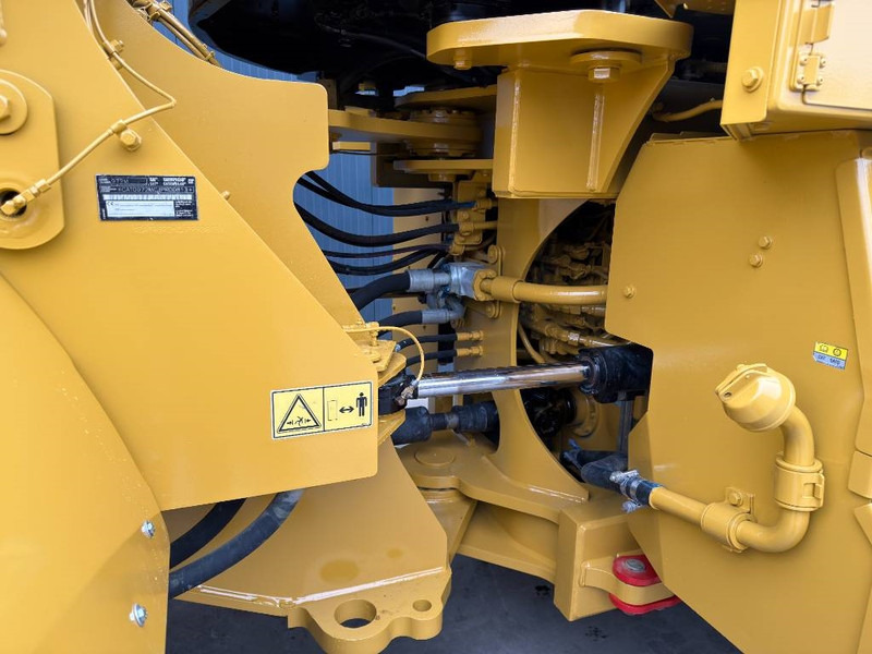 Wiellader Cat 972M