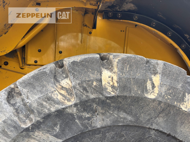 Wiellader Cat 972M