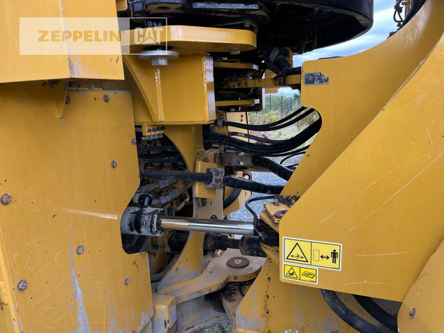 Wiellader Cat 972M