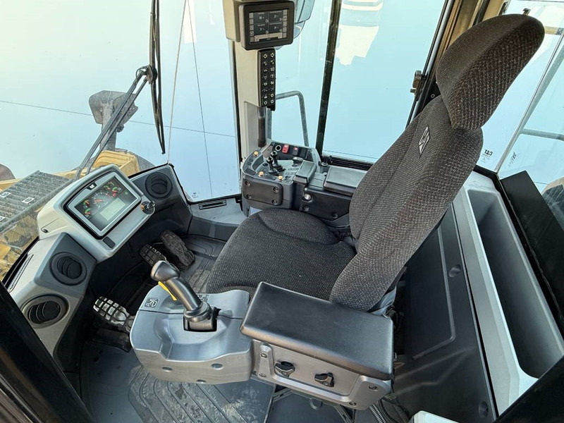 Wiellader Cat 972M - German Machine / Automatic Greasing