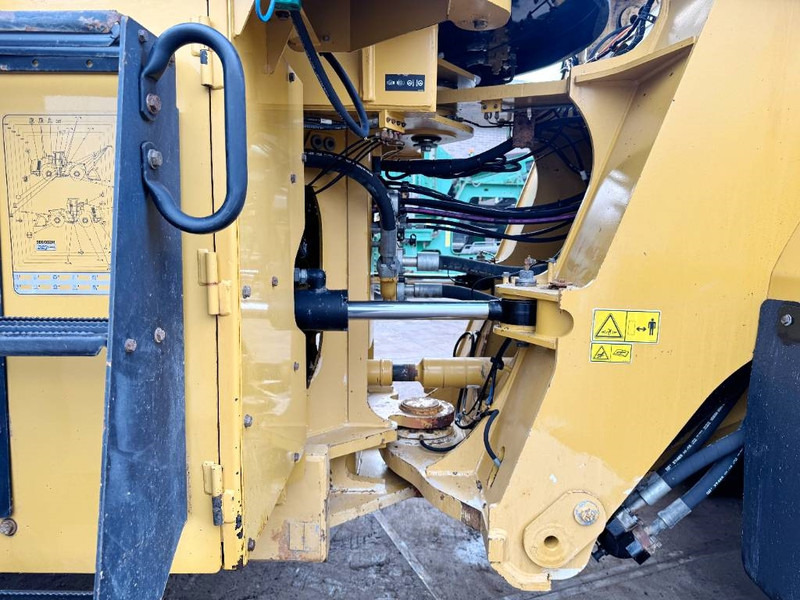 Wiellader Cat 982M - Weighing System / Central Greasing