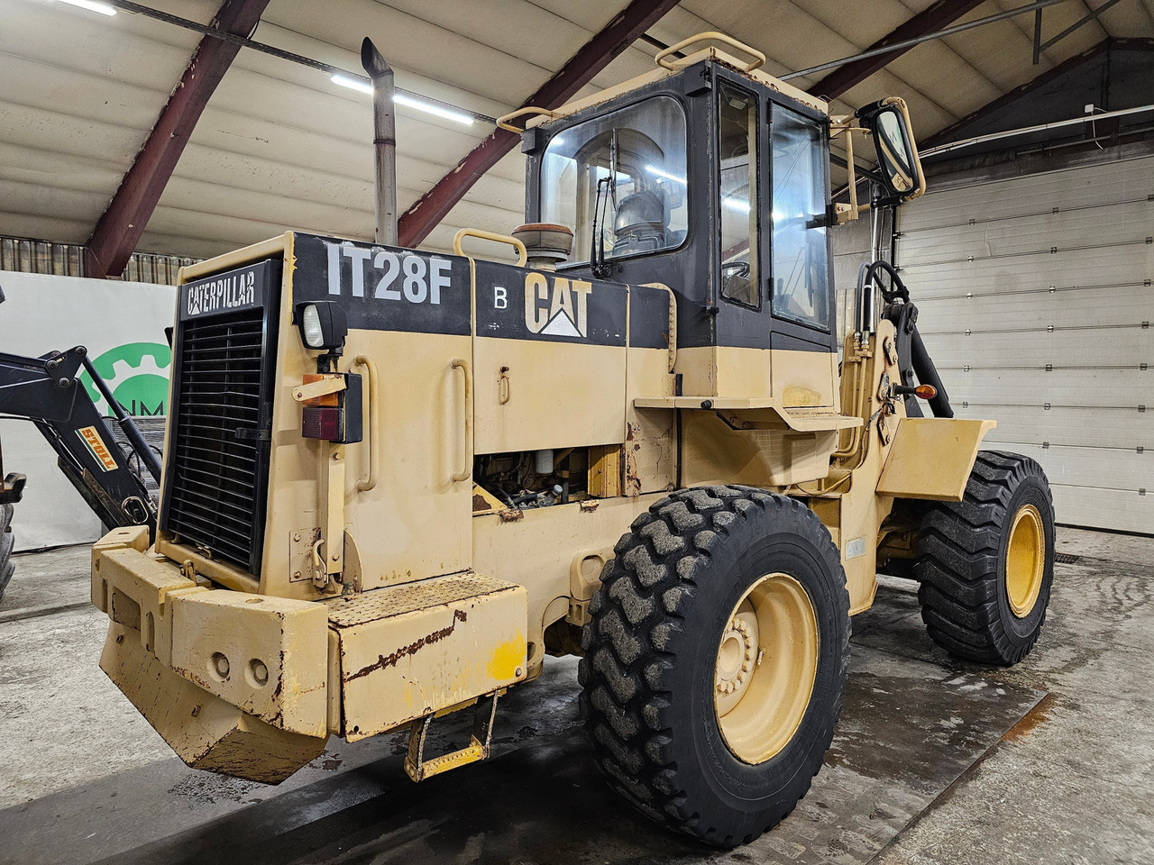 Wiellader Cat IT28F