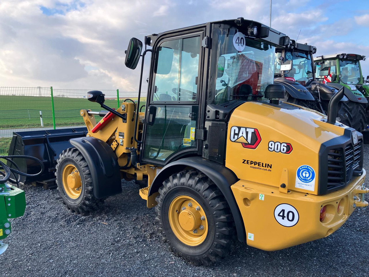 Wiellader Caterpillar 906