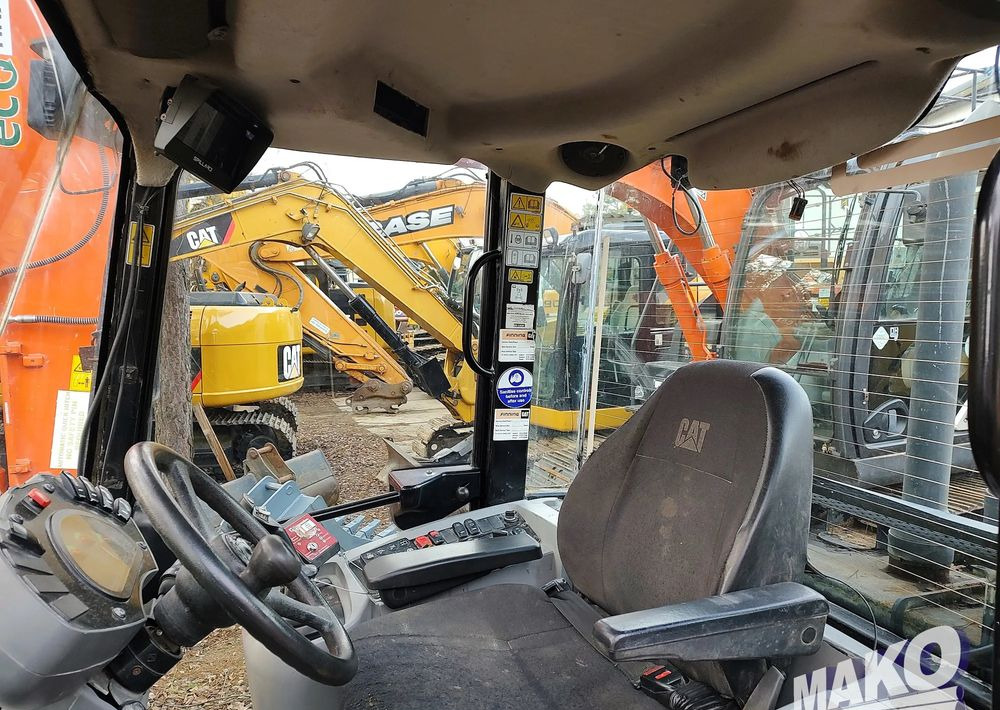 Wiellader Caterpillar 906M