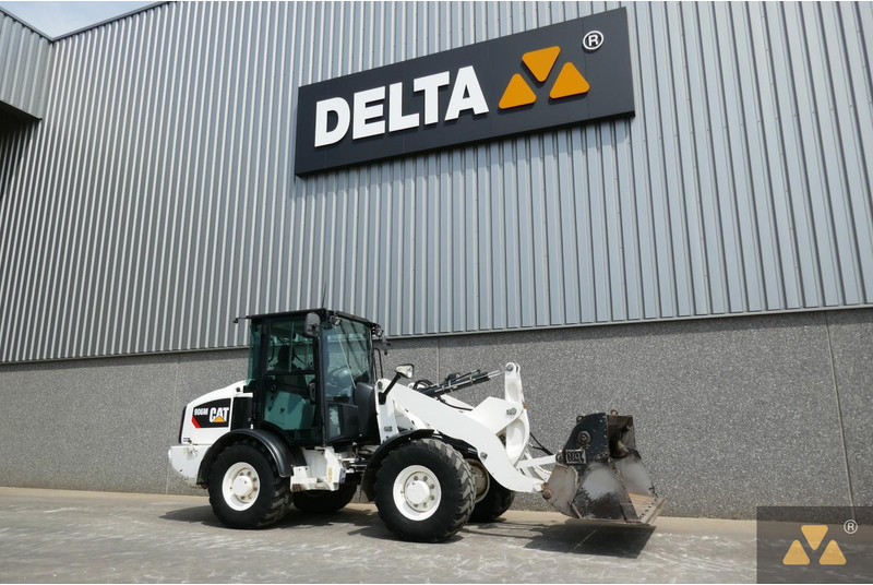 Wiellader Caterpillar 906M