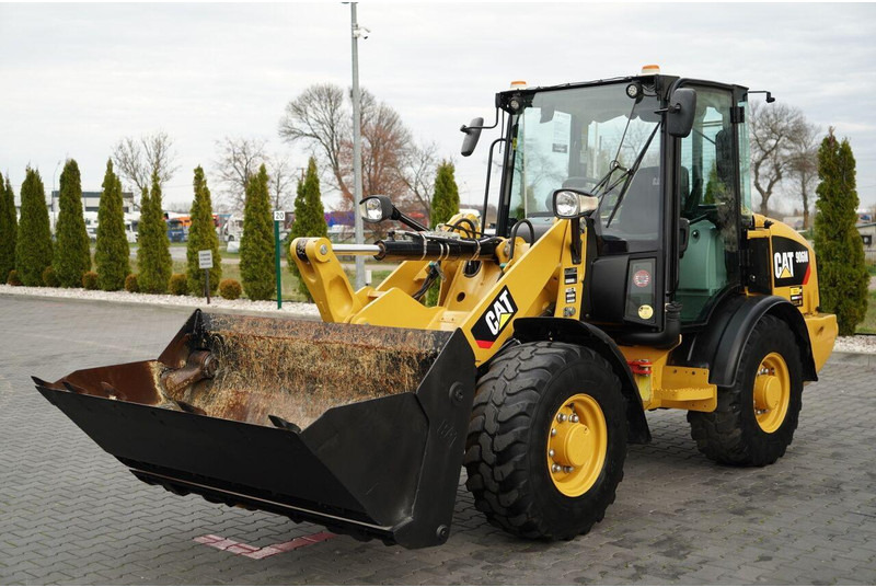 Wiellader Caterpillar 906M / ŁADOWARKA KOŁOWA / 2019 ROK / ŁYŻKA SZCZĘKOWA /