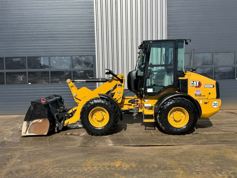 Wiellader Caterpillar 908M