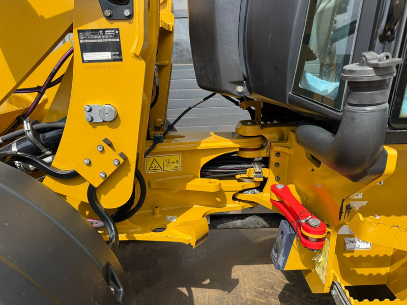 Wiellader Caterpillar 908M