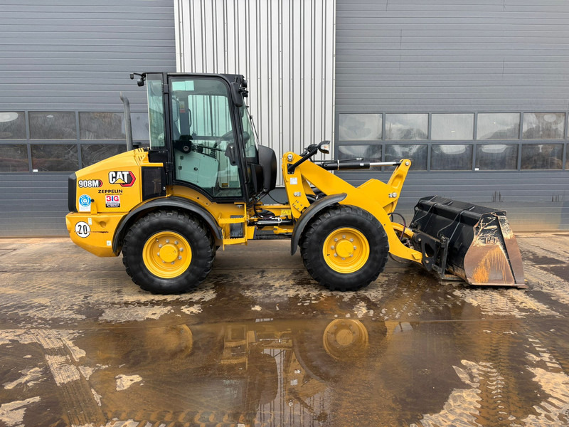 Wiellader Caterpillar 908M