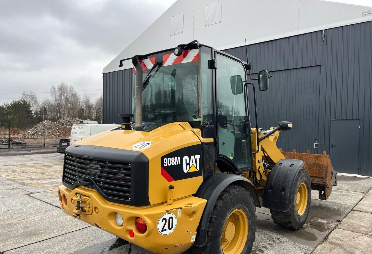 Wiellader Caterpillar 908M