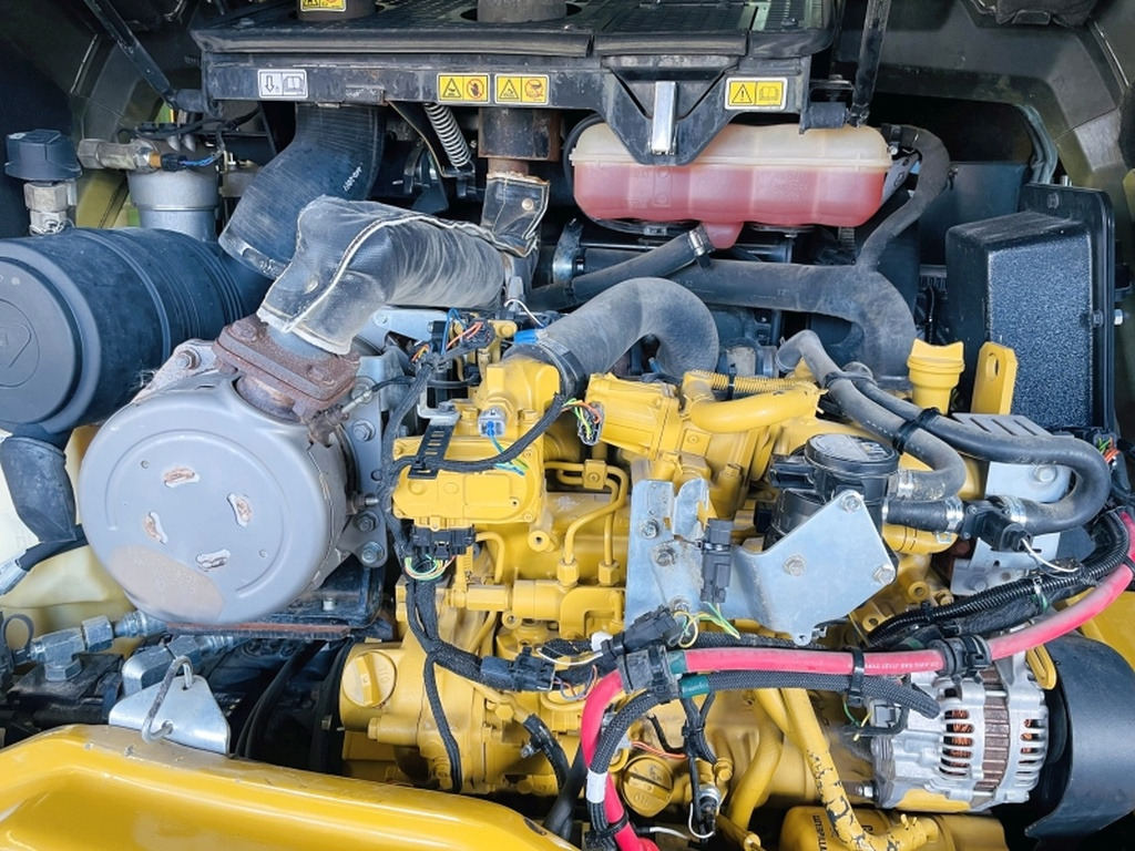 Wiellader Caterpillar 908M (3927)