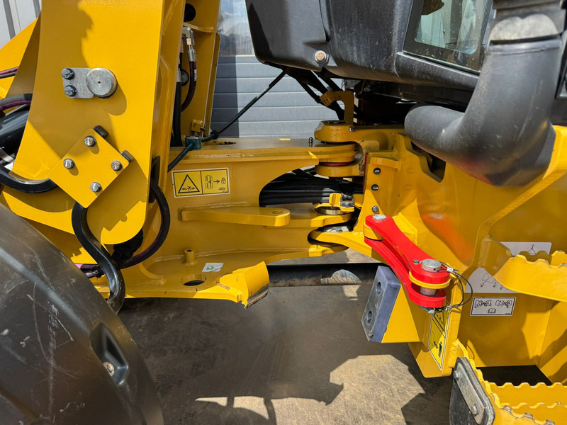 Wiellader Caterpillar 908M CE + EPA