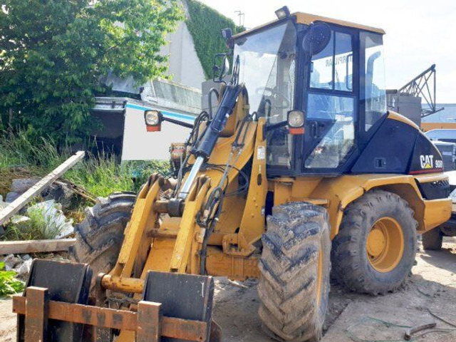 Wiellader Caterpillar 908 (7t