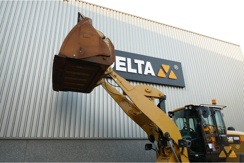 Wiellader Caterpillar 930M