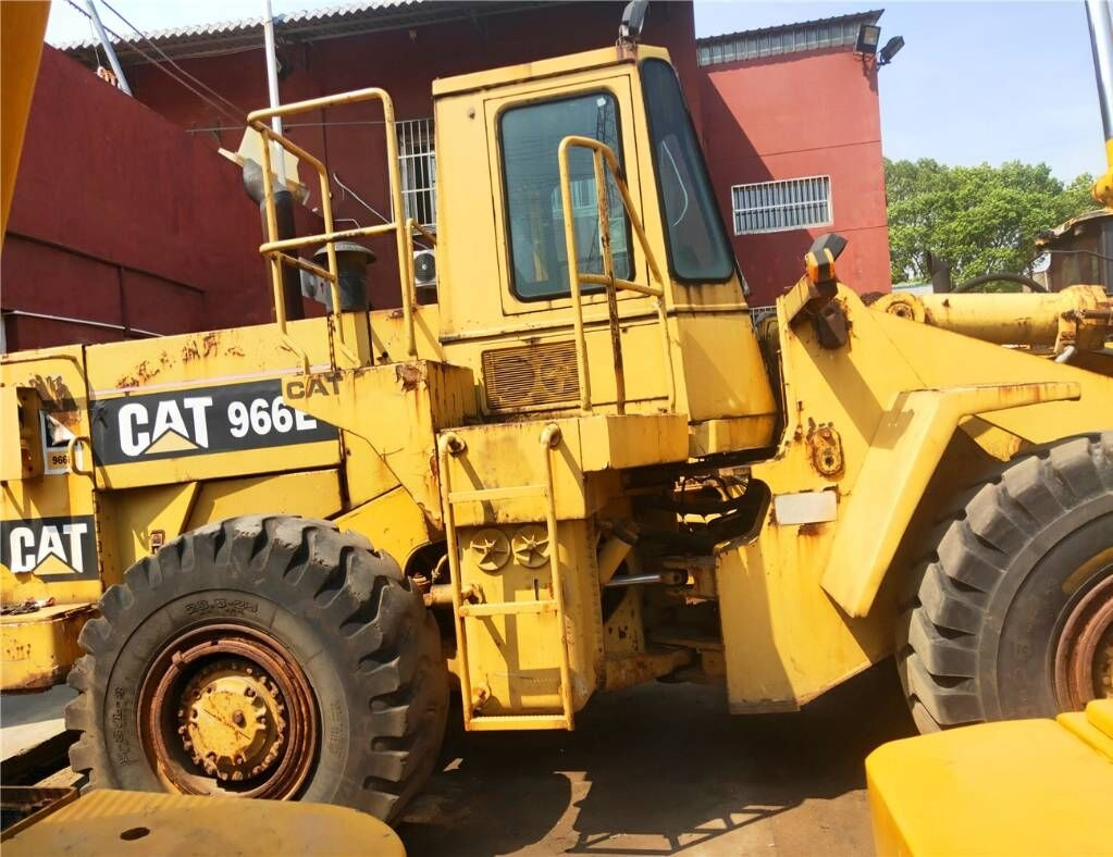 Wiellader Caterpillar 966E