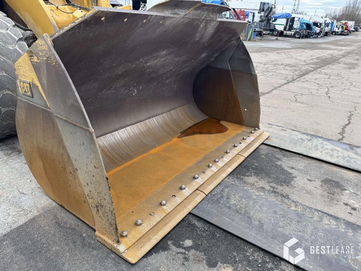 Wiellader Caterpillar 966M