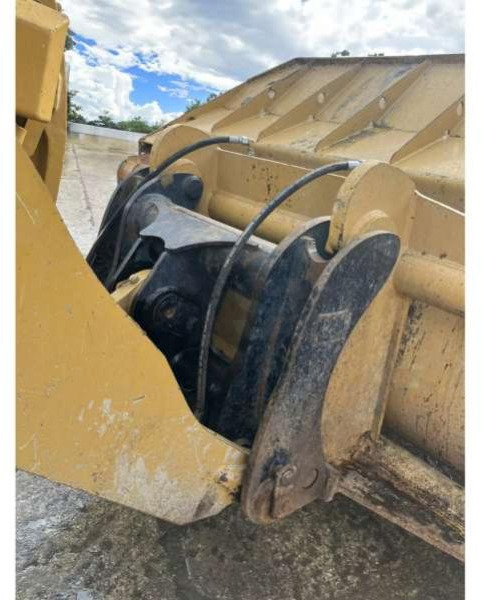 Wiellader Caterpillar 966M