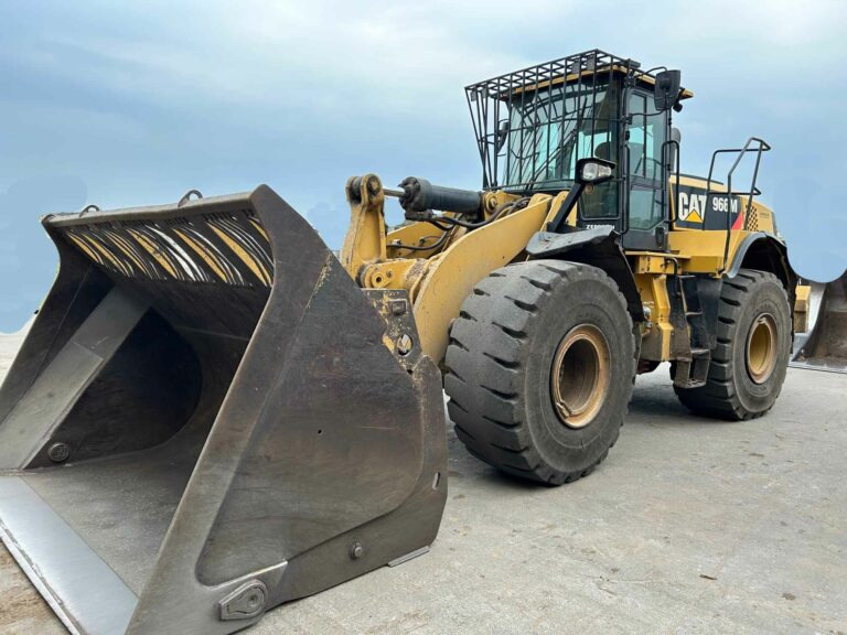 Wiellader Caterpillar 966M – wheel loader / Radlader