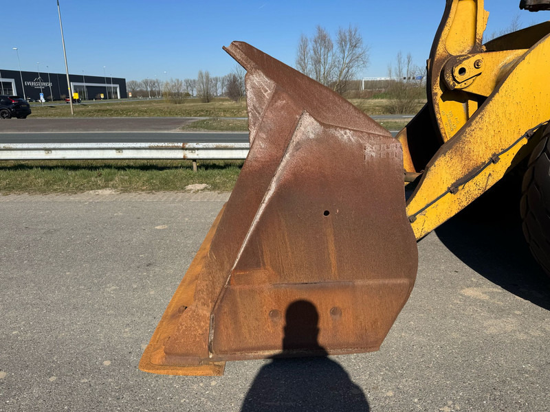 Wiellader Caterpillar 972M