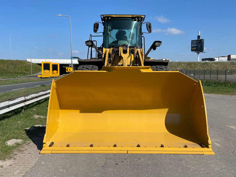 Wiellader Caterpillar 972M XE - CE / new tires / new bucket edge