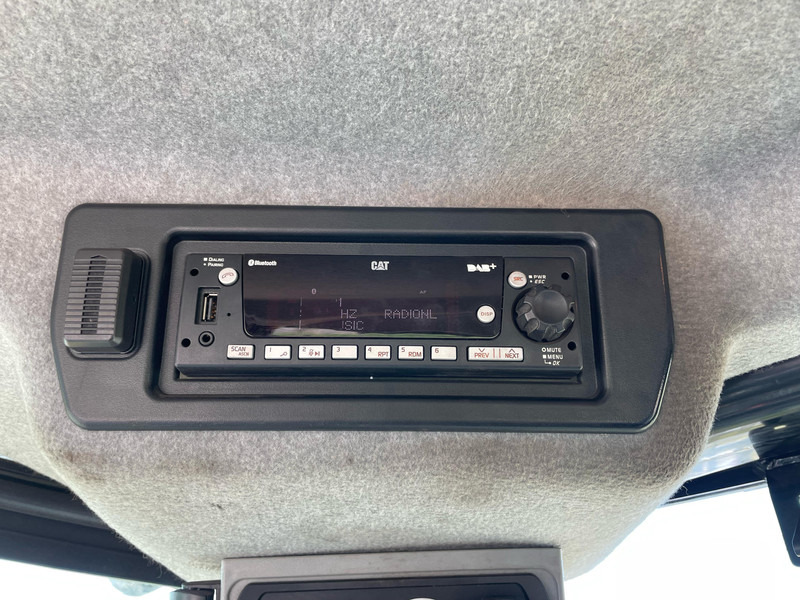 Wiellader Caterpillar 972M XE - CE / new tires / new bucket edge