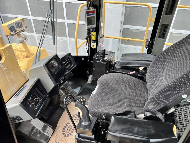 Wiellader Caterpillar 988G (110975)