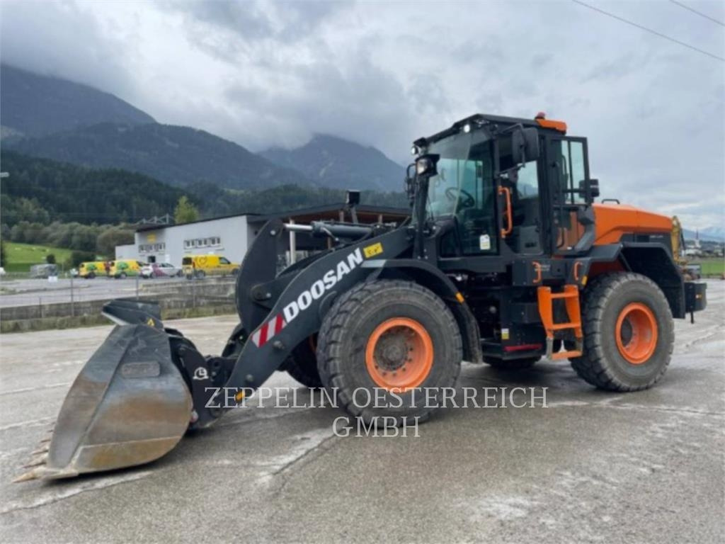 Wiellader Doosan DL250-7