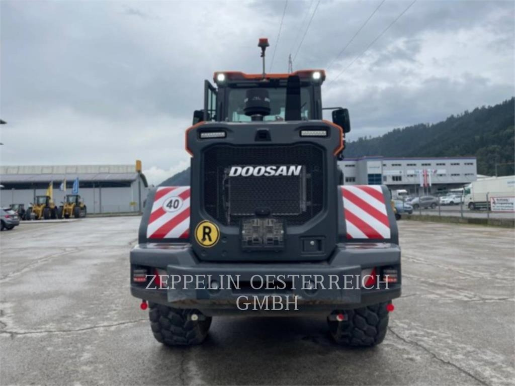 Wiellader Doosan DL250-7