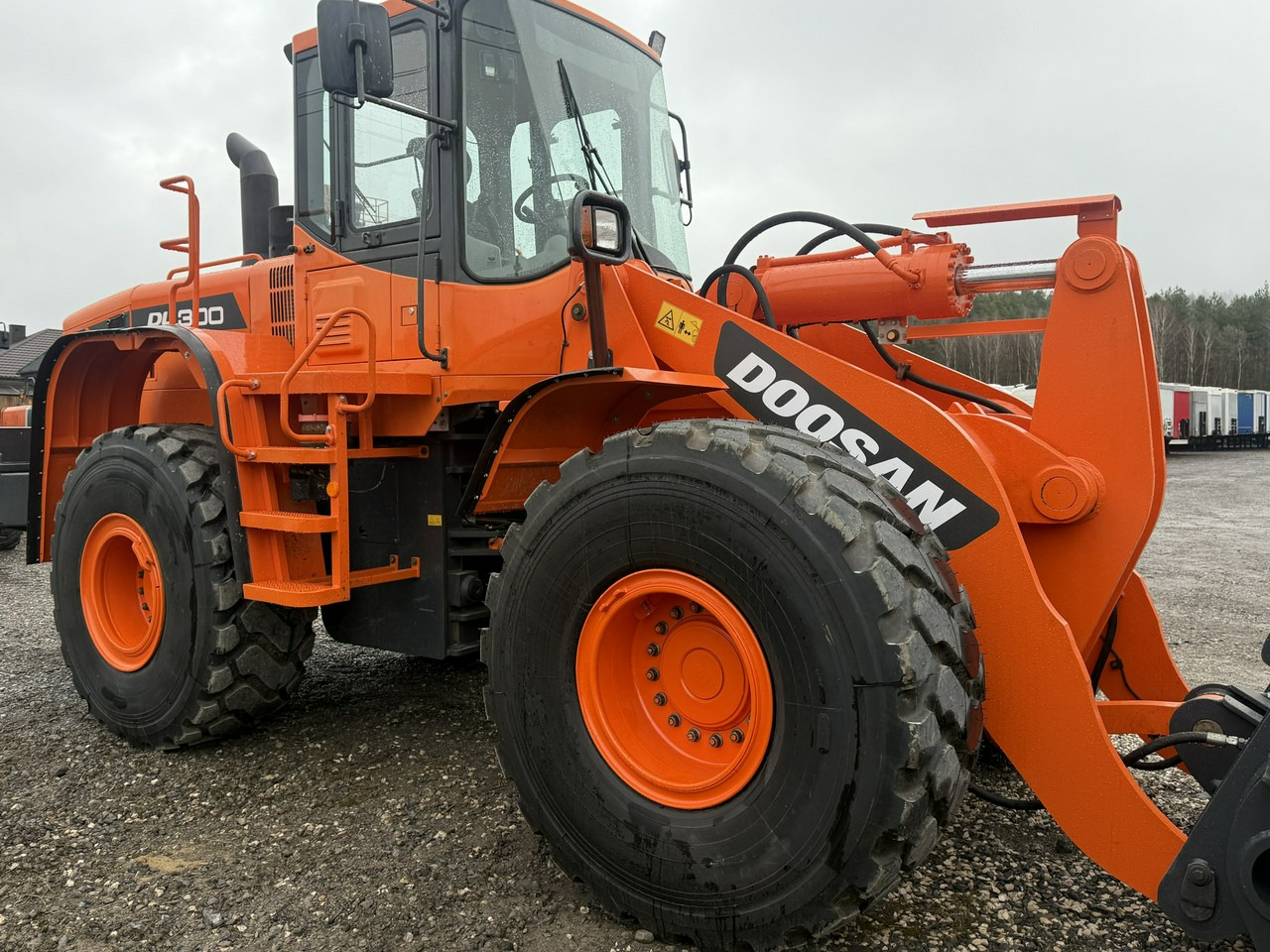 Wiellader Doosan DL300 Łyżka Wysokiego Wysypu 5m Nowe Opony !!!