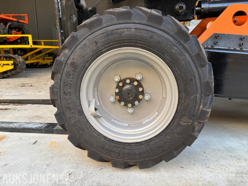 Wiellader ELEKTRISK HJULLASTER. 1T LØFTEKAPASITET. MANUEL OG RADIOSTYRT