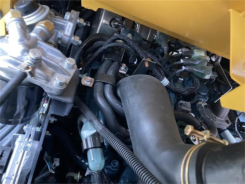 Wiellader Eurotrac W12F XL lang arm