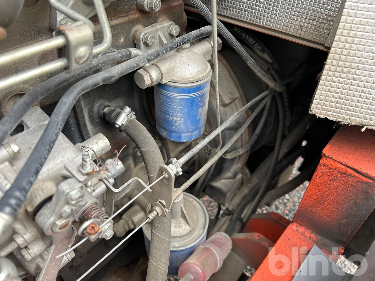 Wiellader Everun ER12 med gafflar och planeringskopa