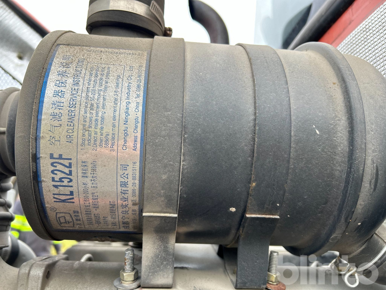 Wiellader Everun ER12 med gafflar och planeringskopa