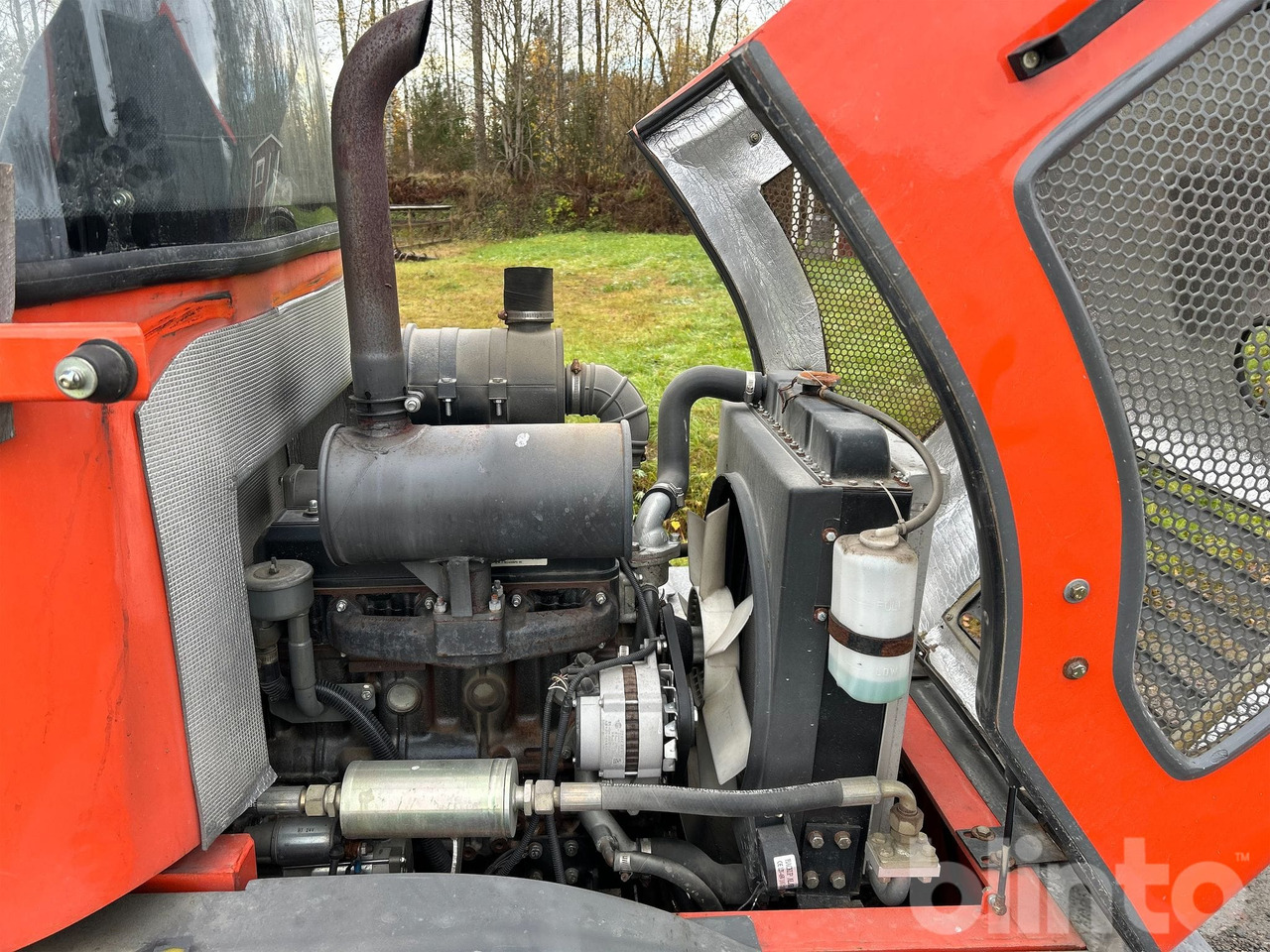 Wiellader Everun ER12 med gafflar och planeringskopa