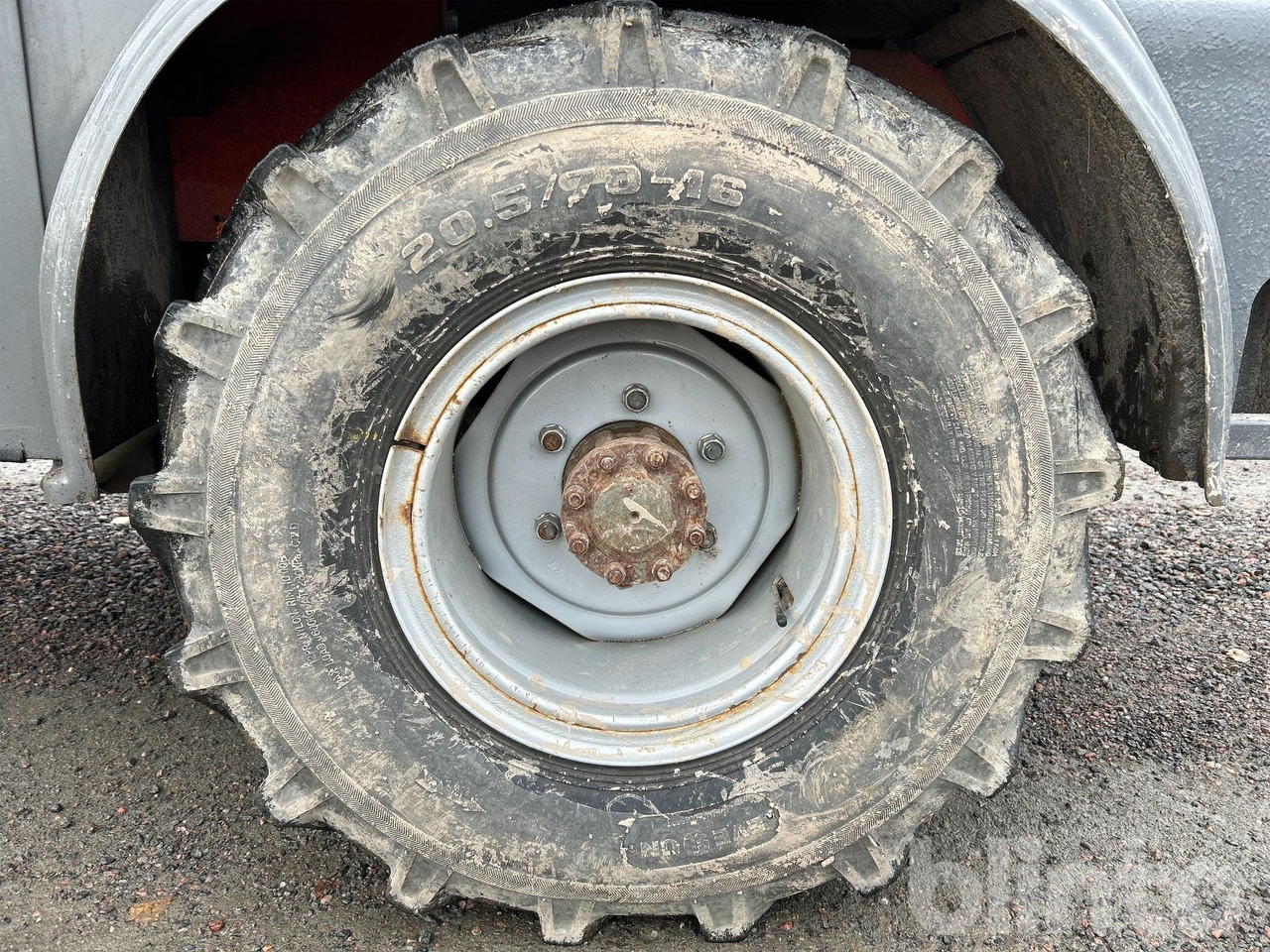 Wiellader Everun ER12 med gafflar och planeringskopa