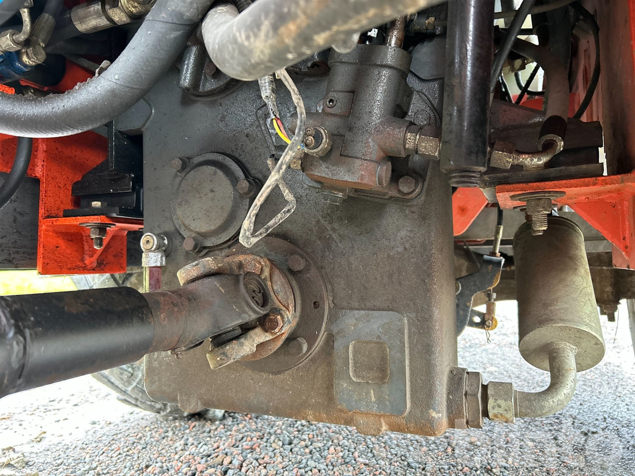 Wiellader Everun ER12 med gafflar och planeringskopa