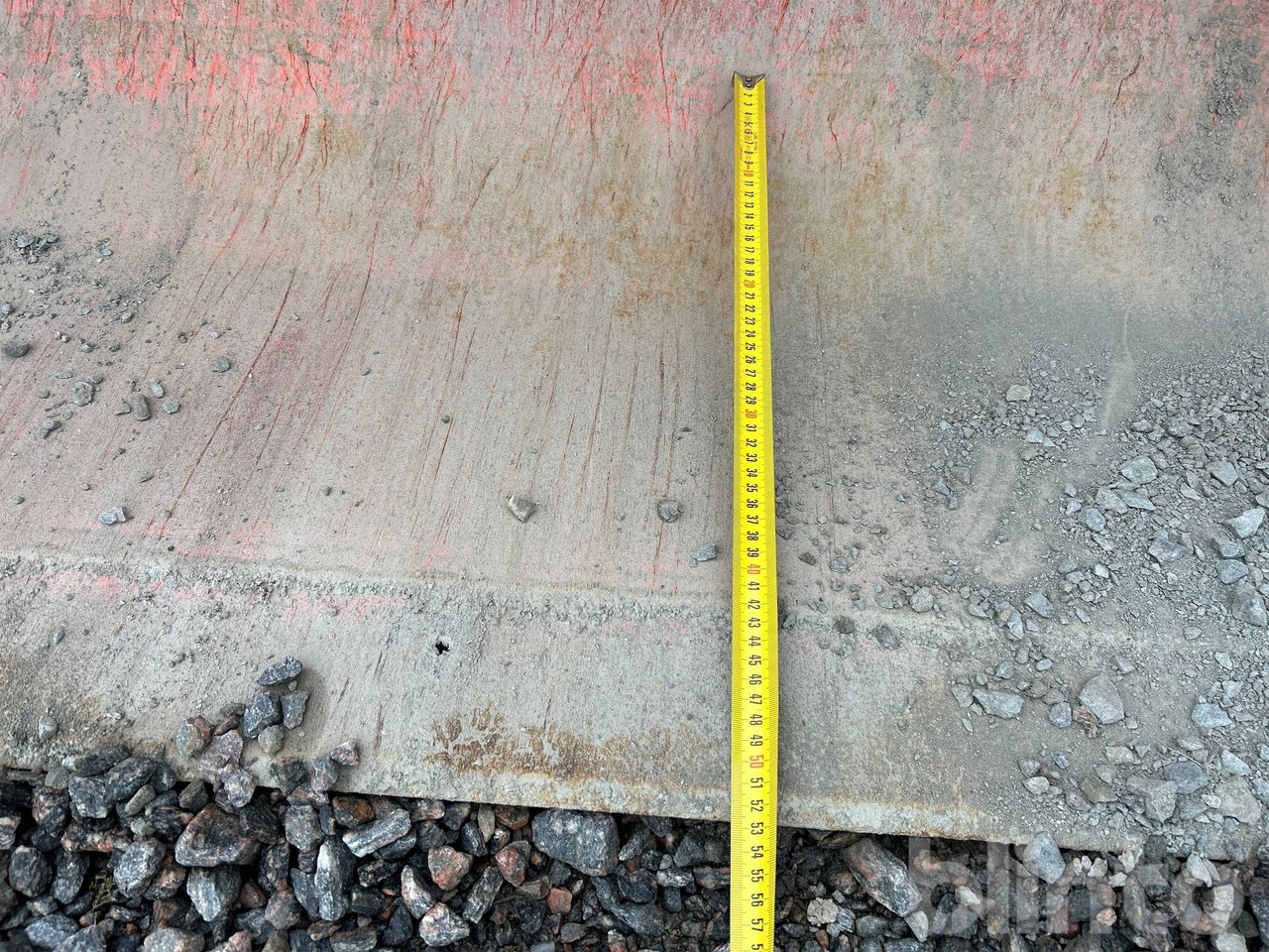 Wiellader Everun ER12 med gafflar och planeringskopa