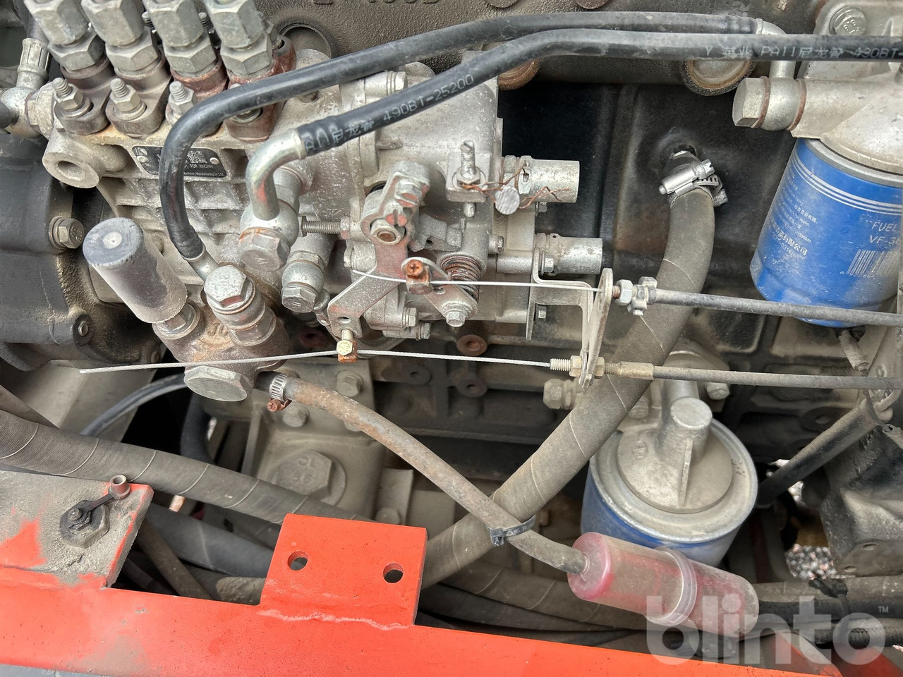 Wiellader Everun ER12 med gafflar och planeringskopa