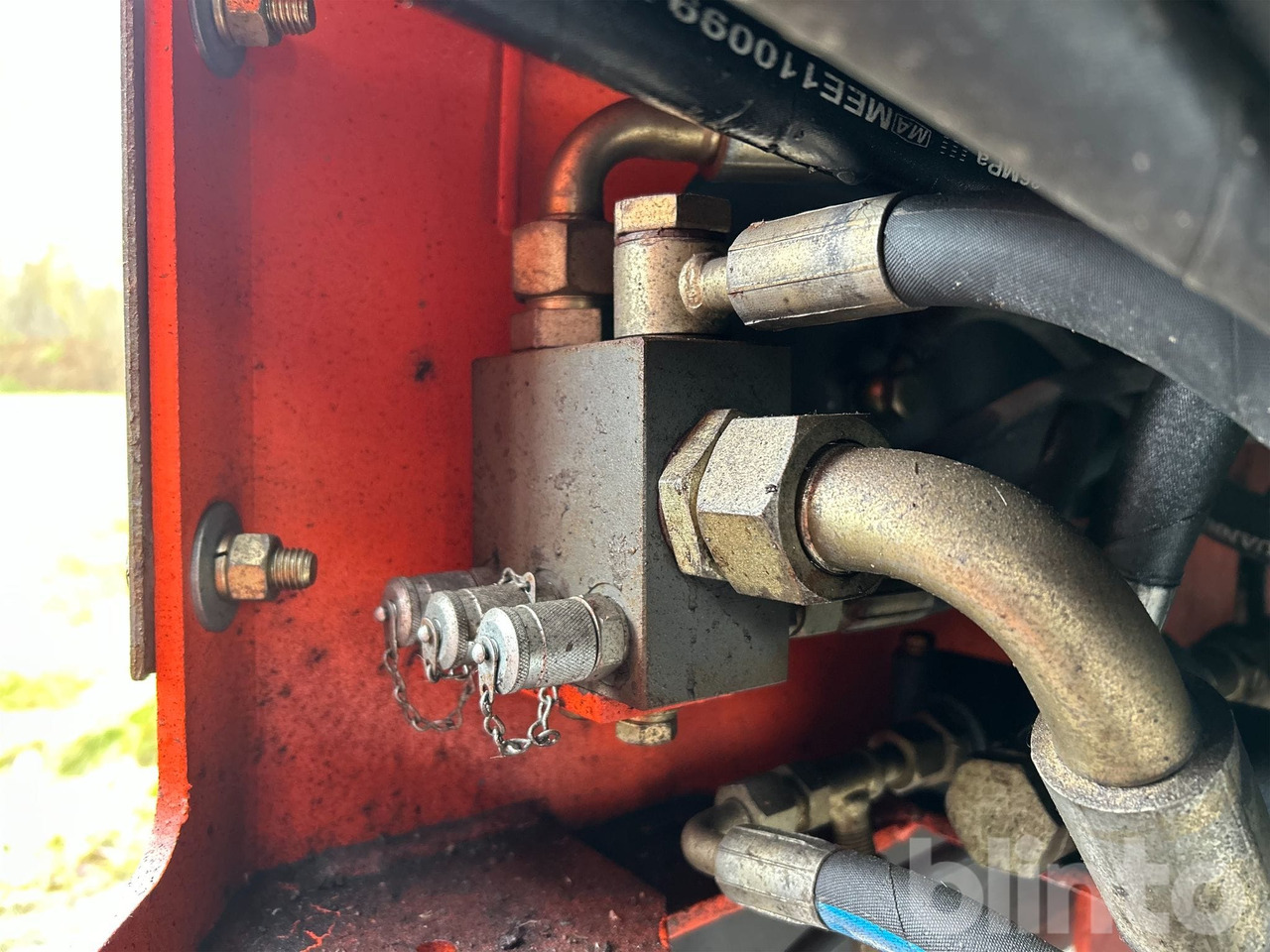 Wiellader Everun ER12 med gafflar och planeringskopa