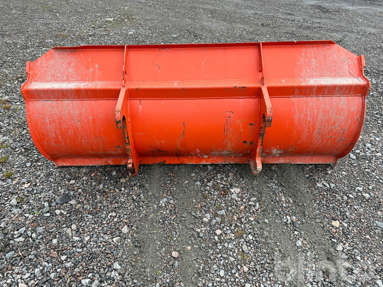 Wiellader Everun ER12 med gafflar och planeringskopa