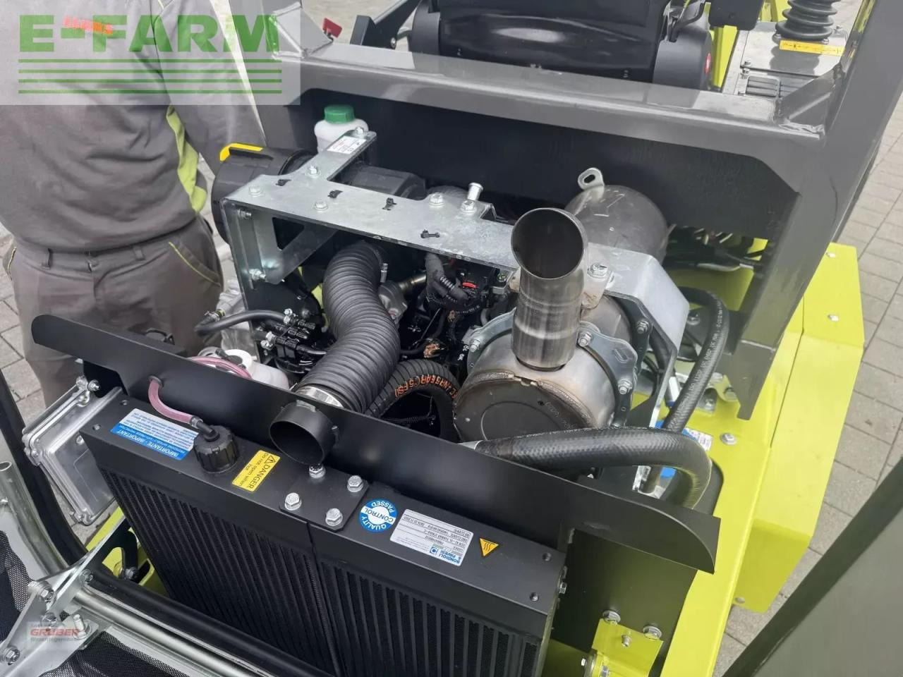 Wiellader Fliegl 25-27 inkl. 3 anbaugeräte