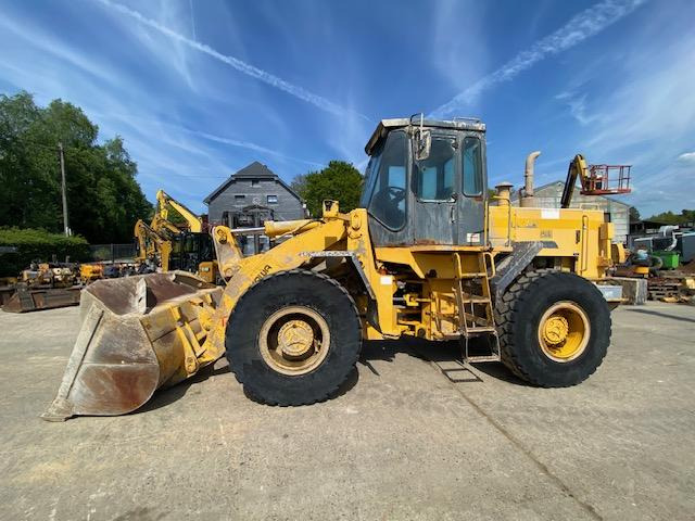 Wiellader Furukawa 335