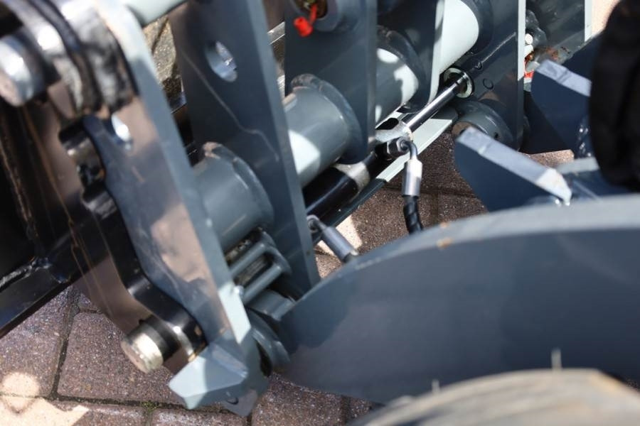 Wiellader GiANT G2700E 100% Electric - Zero Emissions, Lithium-Iro