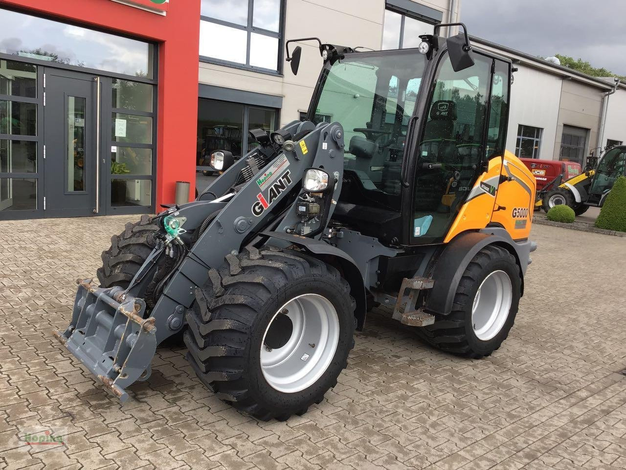 Wiellader GiANT G5000