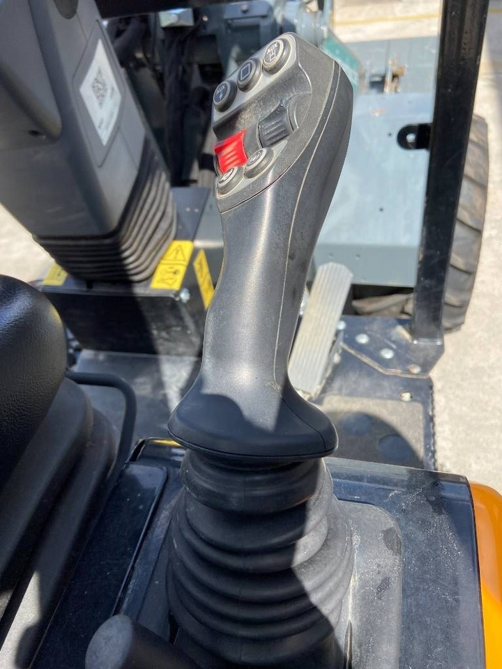 Wiellader GiANT G 2700 X-tra HD