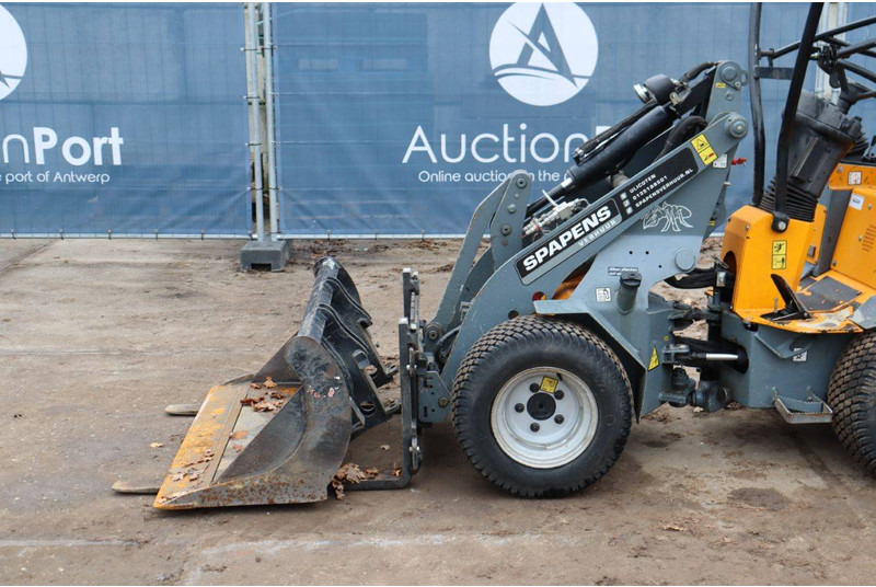 Wiellader Giant D254SW