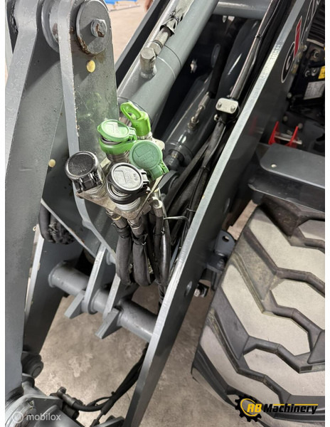 Wiellader Giant G2200E